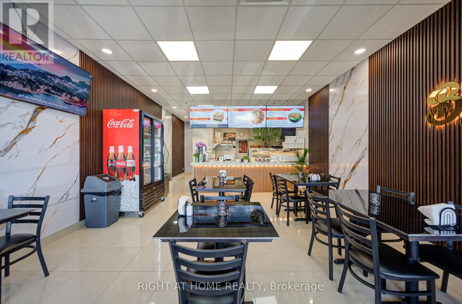 12b - 1470 Centre Street, Vaughan, Ontario  L4J 3N1 - Photo 3 - N13880668
