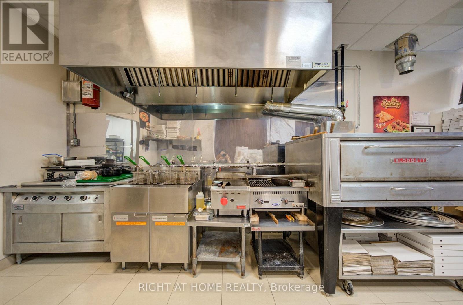 12b - 1470 Centre Street, Vaughan, Ontario  L4J 3N1 - Photo 8 - N13880668