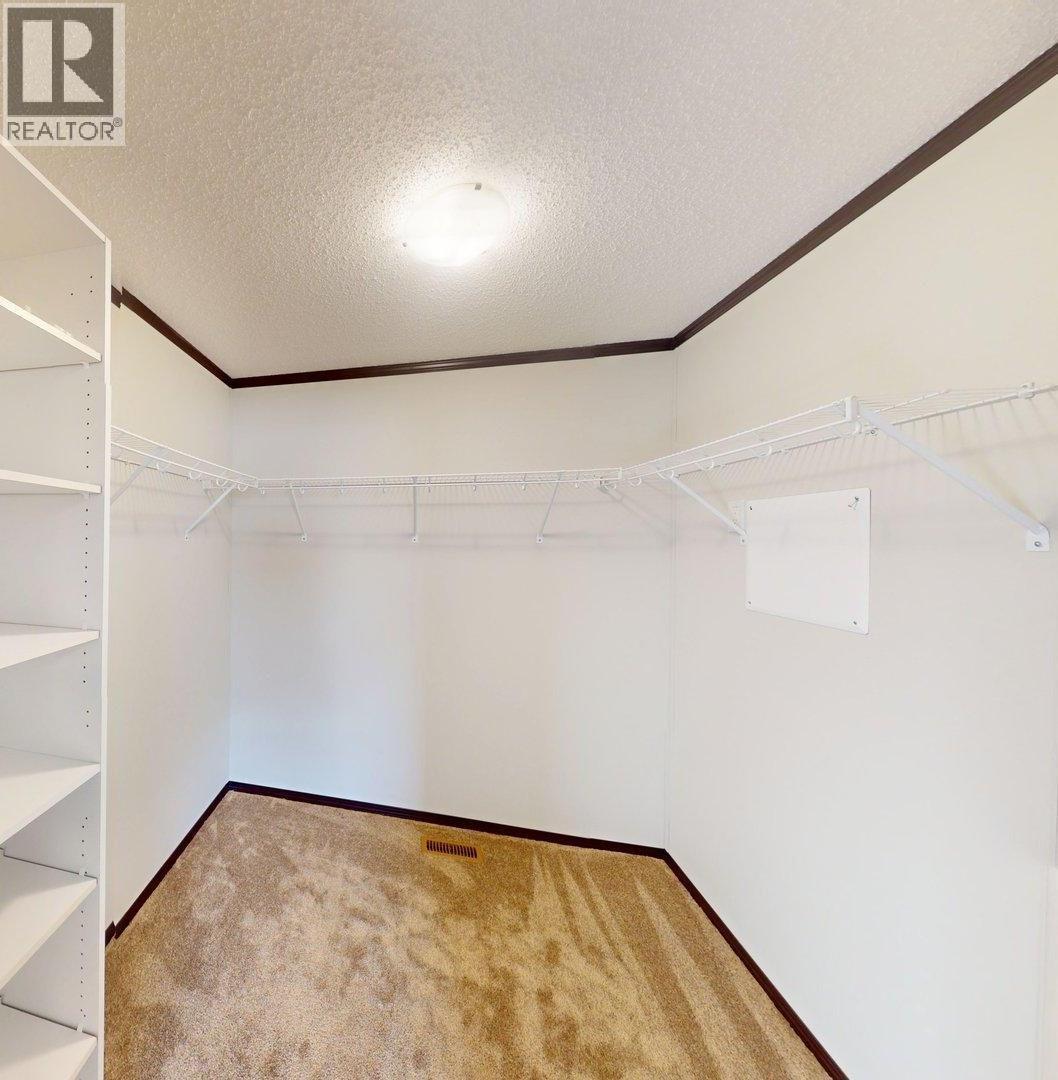 23 Deerborne Drive, Elkford, British Columbia  V0B 1H0 - Photo 14 - 10402927