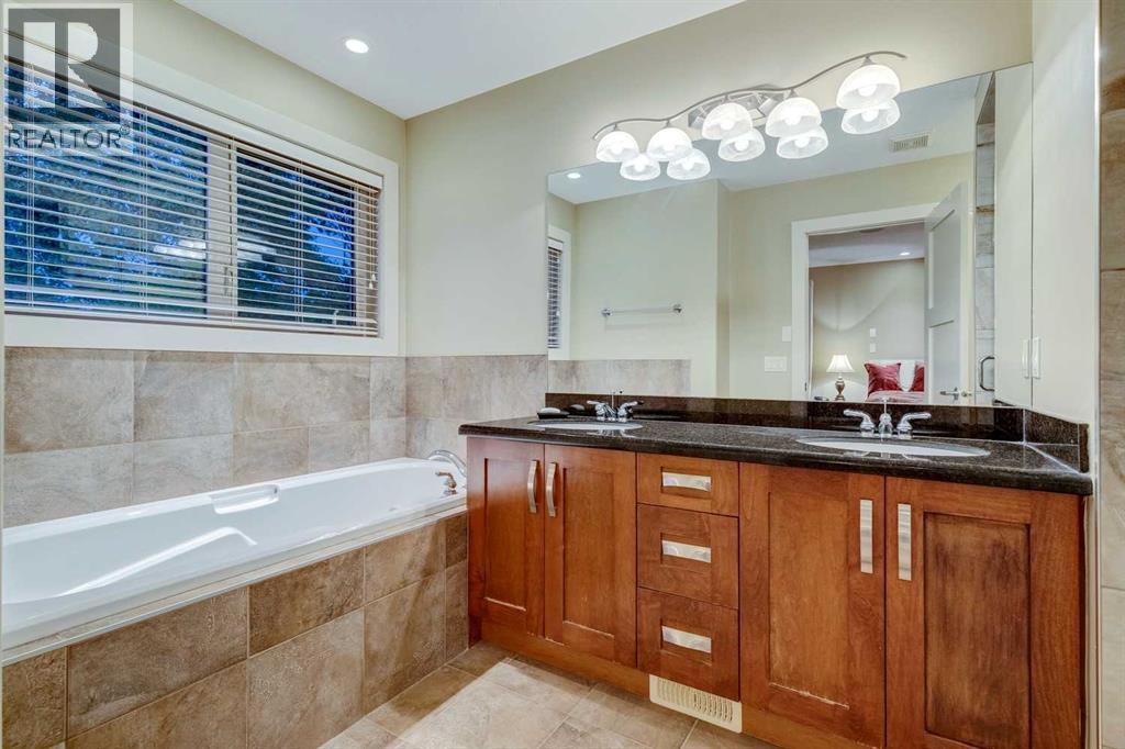 3101 4a Street NW, Calgary, Alberta  T2M 3B5 - Photo 11 - A2349461