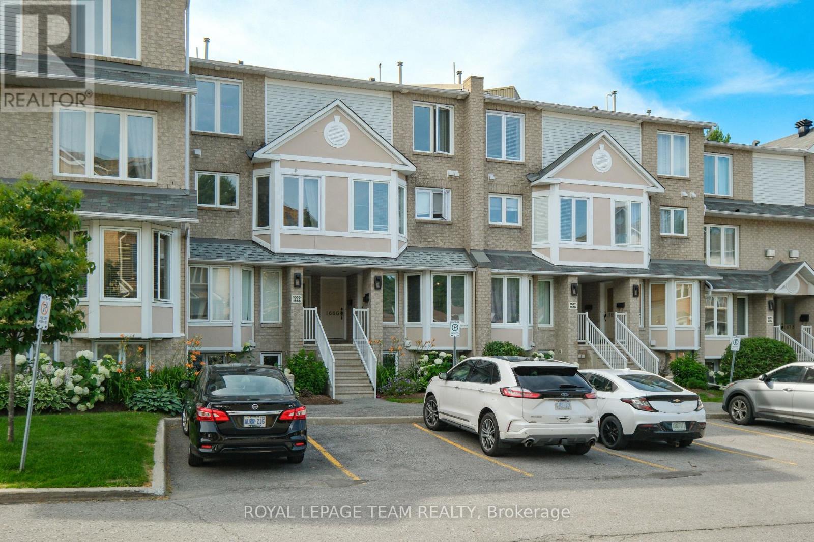 1665 LOCKSLEY LANE, Ottawa, Ontario