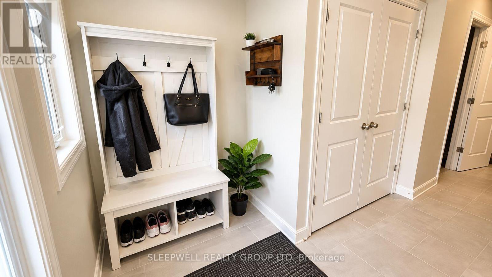 1204 Cavallo Street, Ottawa, Ontario K2S 0Z4 - Photo 2 - X13880638