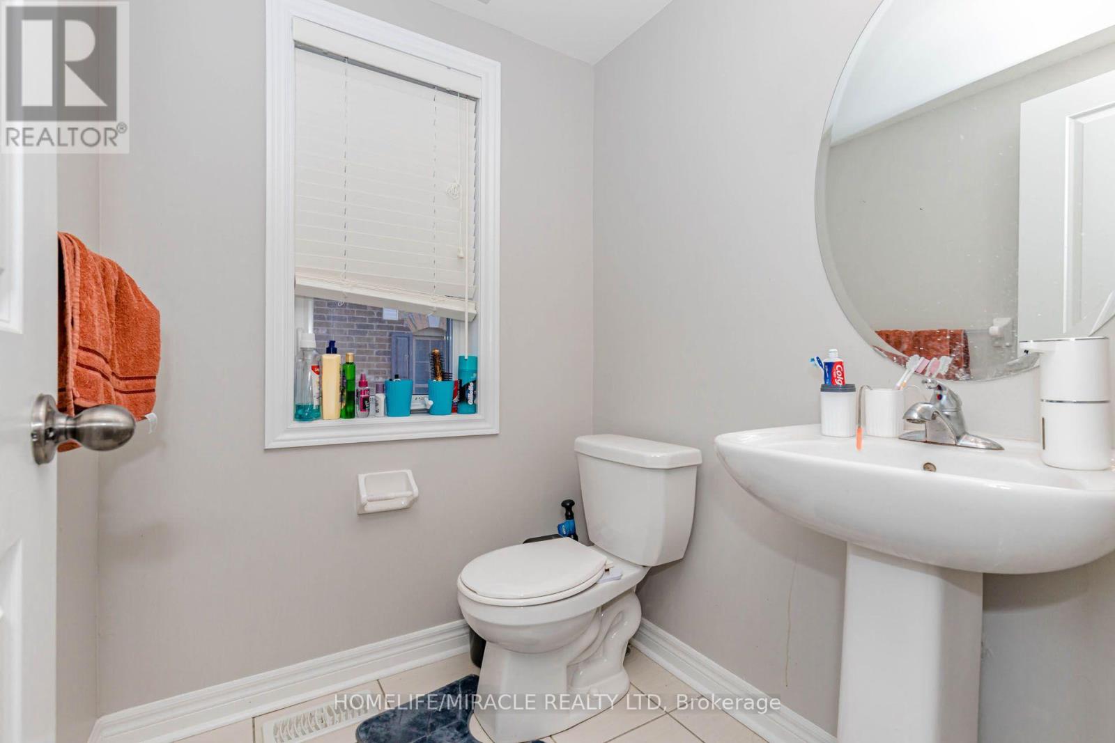 45 Padbury Trail, Brampton, Ontario  L7A 4V2 - Photo 25 - W13880612
