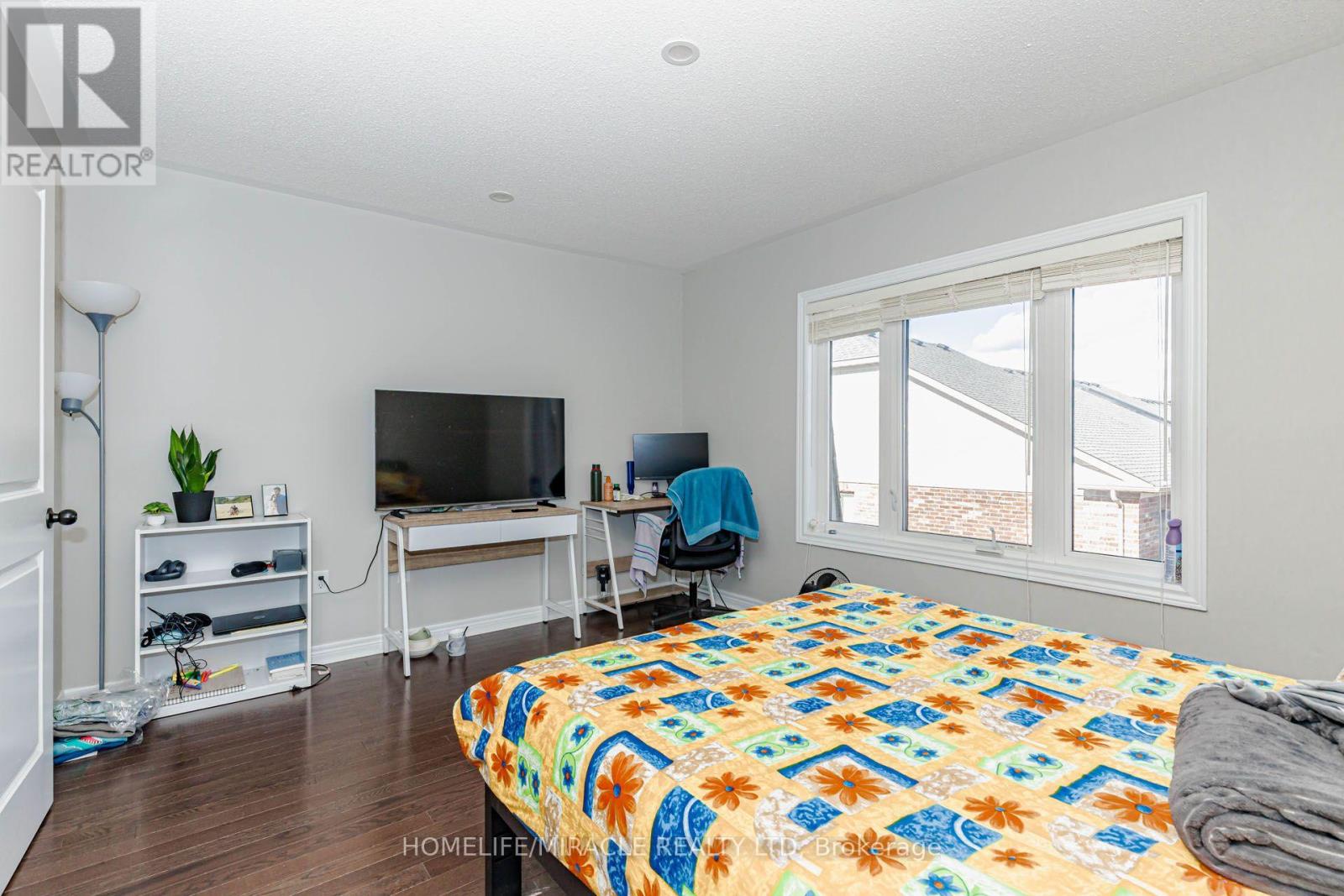 45 Padbury Trail, Brampton, Ontario  L7A 4V2 - Photo 33 - W13880612