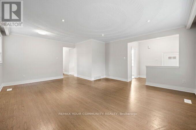 3 Indianola Drive, Toronto, Ontario  M9C 3P1 - Photo 9 - W13880682