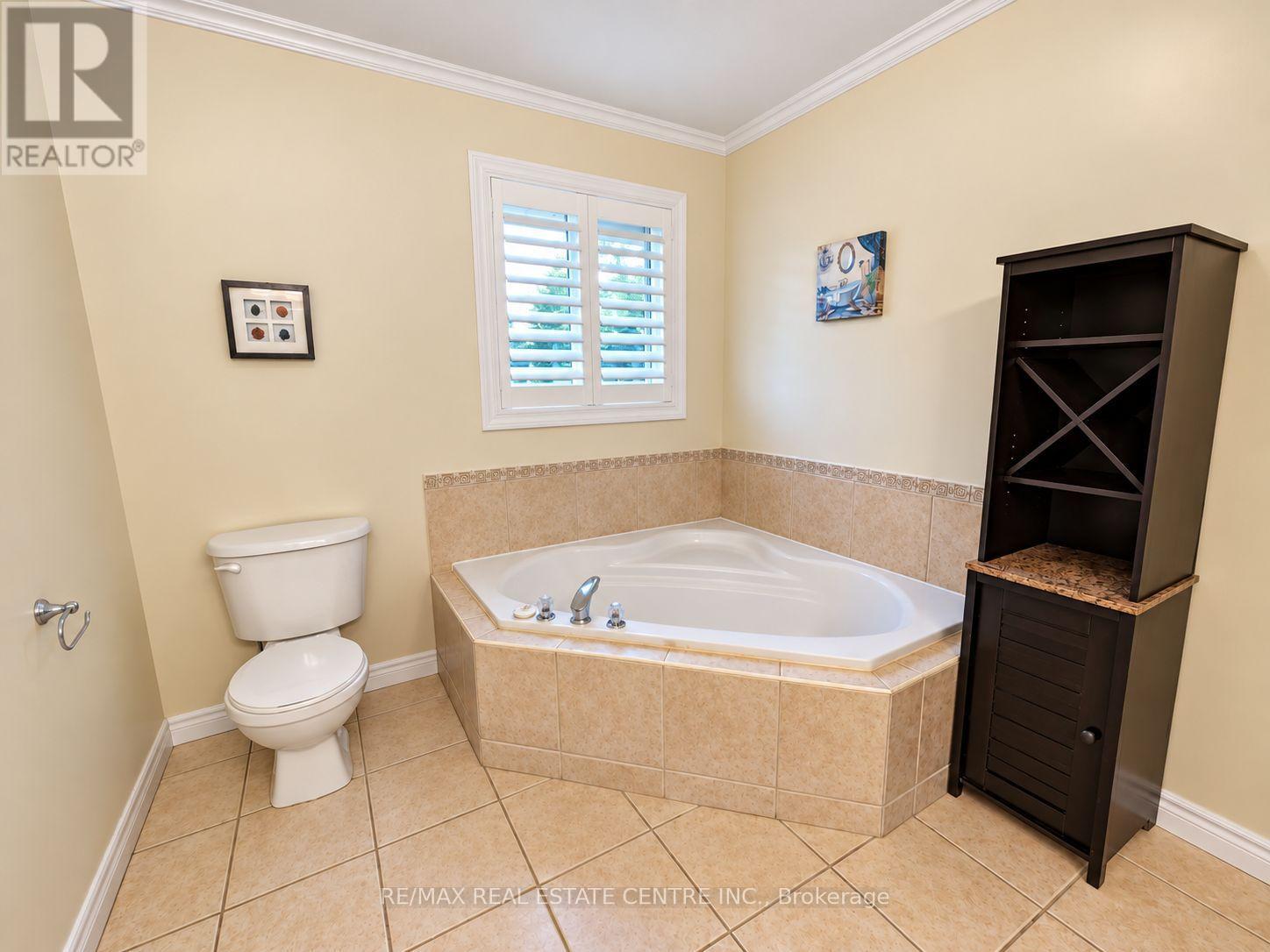 1302 Renfield Drive, Burlington, Ontario  L7M 4Z3 - Photo 25 - W13880718