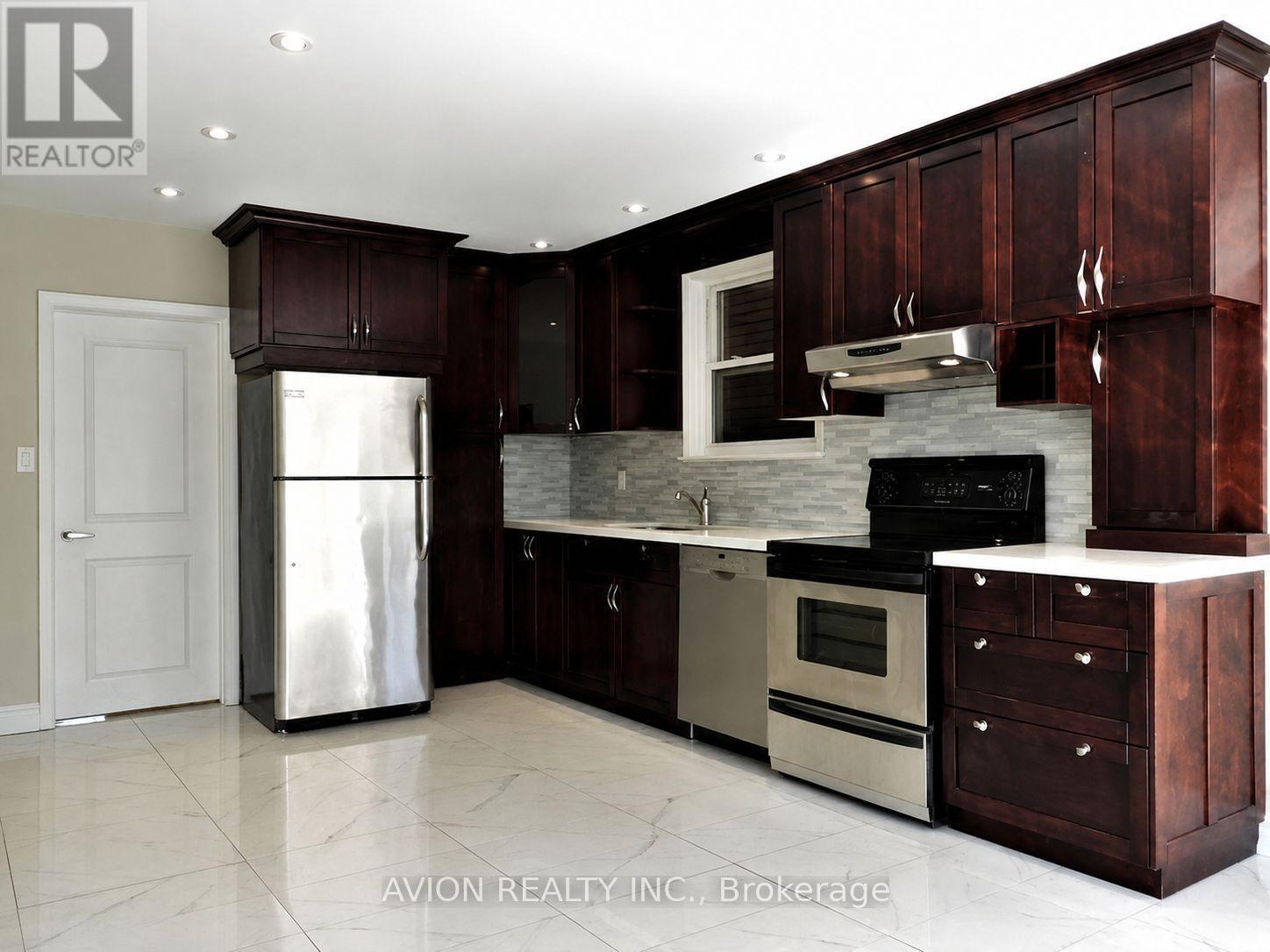 2 - 42 Emerald Crescent, Toronto, Ontario  M8V 2B6 - Photo 2 - W13880762