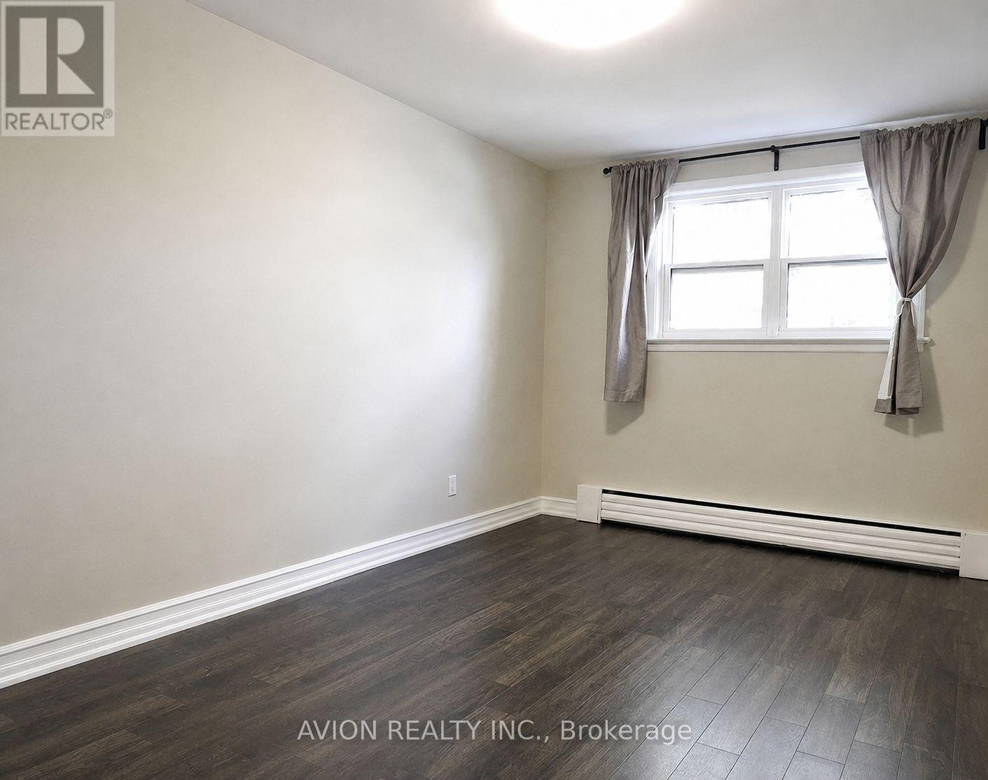 2 - 42 Emerald Crescent, Toronto, Ontario  M8V 2B6 - Photo 5 - W13880762