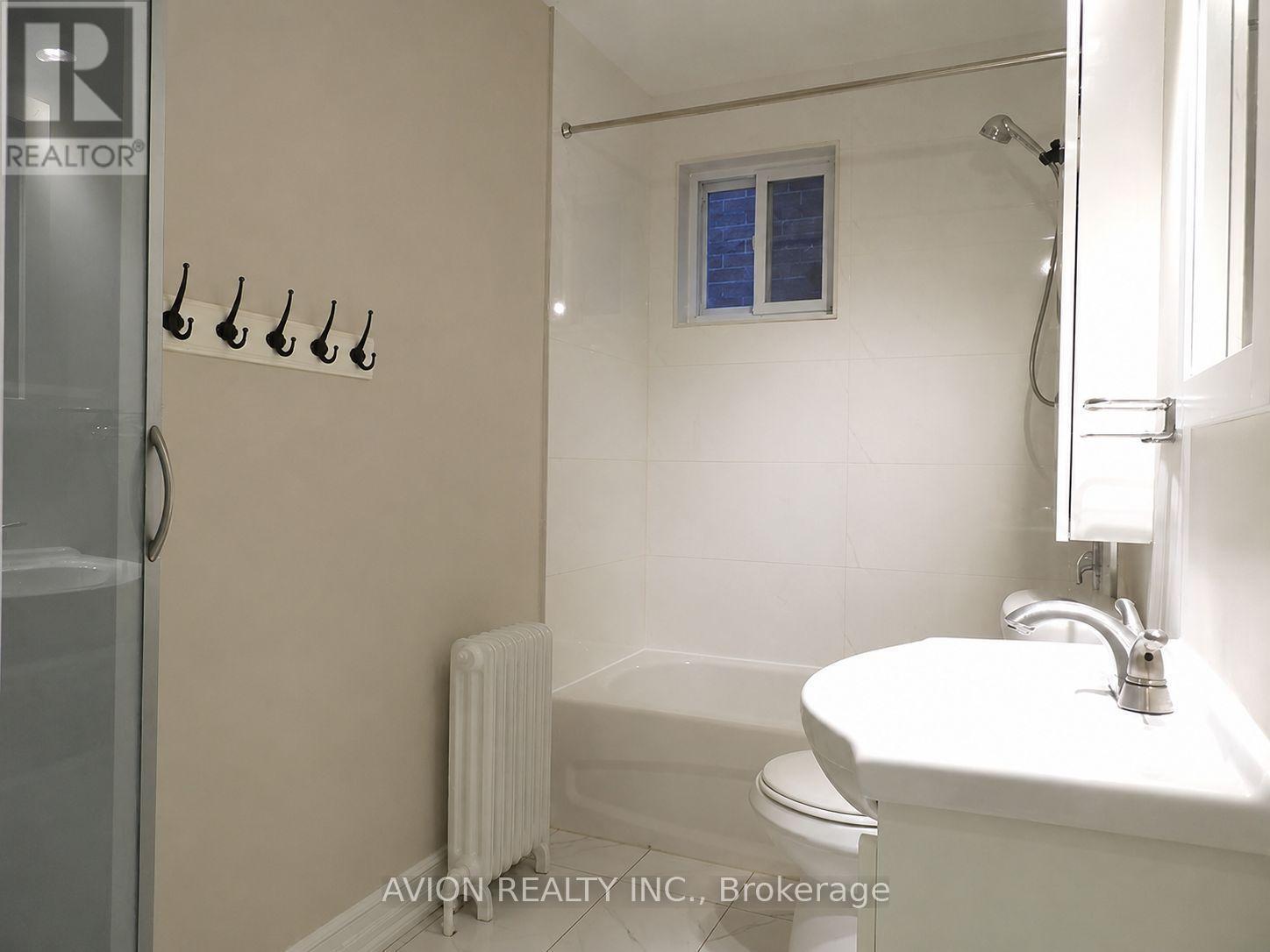 2 - 42 Emerald Crescent, Toronto, Ontario  M8V 2B6 - Photo 7 - W13880762