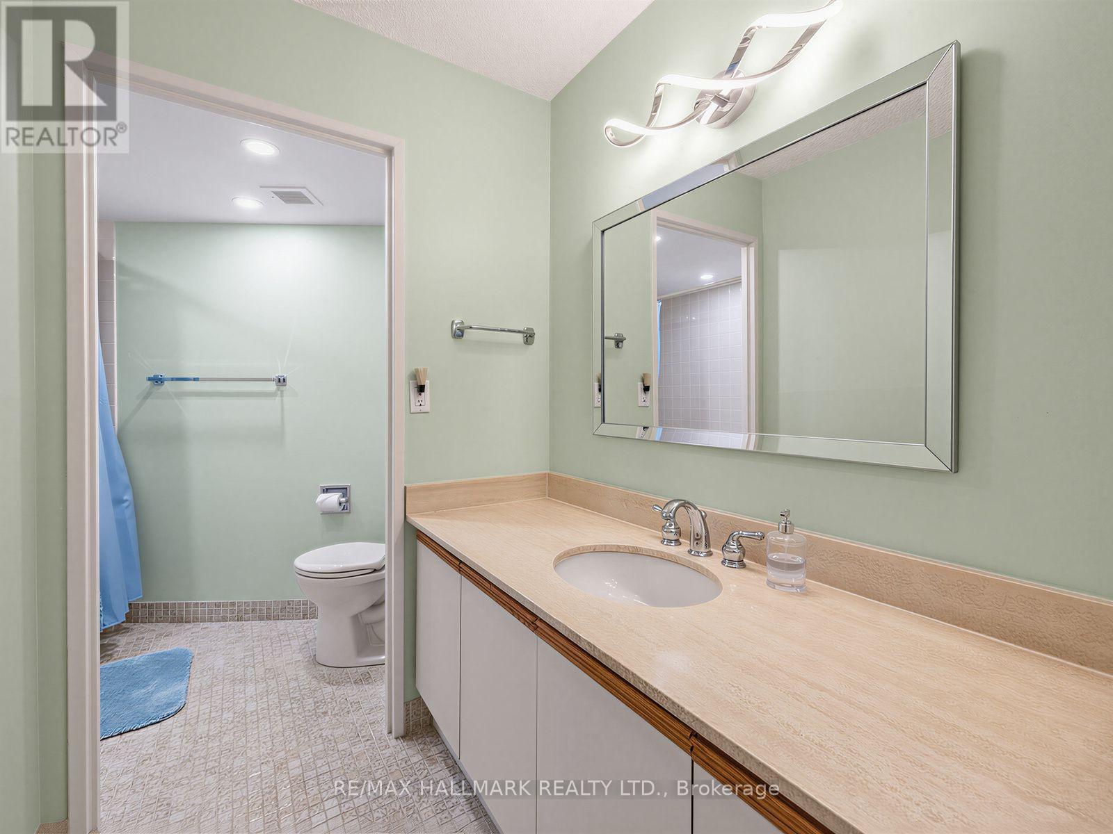 301 - 2010 Islington Avenue, Toronto, Ontario  M9P 3S8 - Photo 35 - W13880768