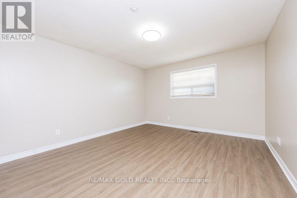 7283 Sigsbee Drive, Mississauga, Ontario  L4T 3L6 - Photo 21 - W13880798