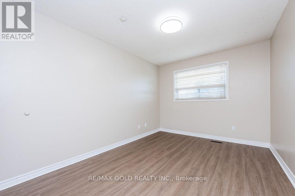 7283 Sigsbee Drive, Mississauga, Ontario  L4T 3L6 - Photo 43 - W13880798