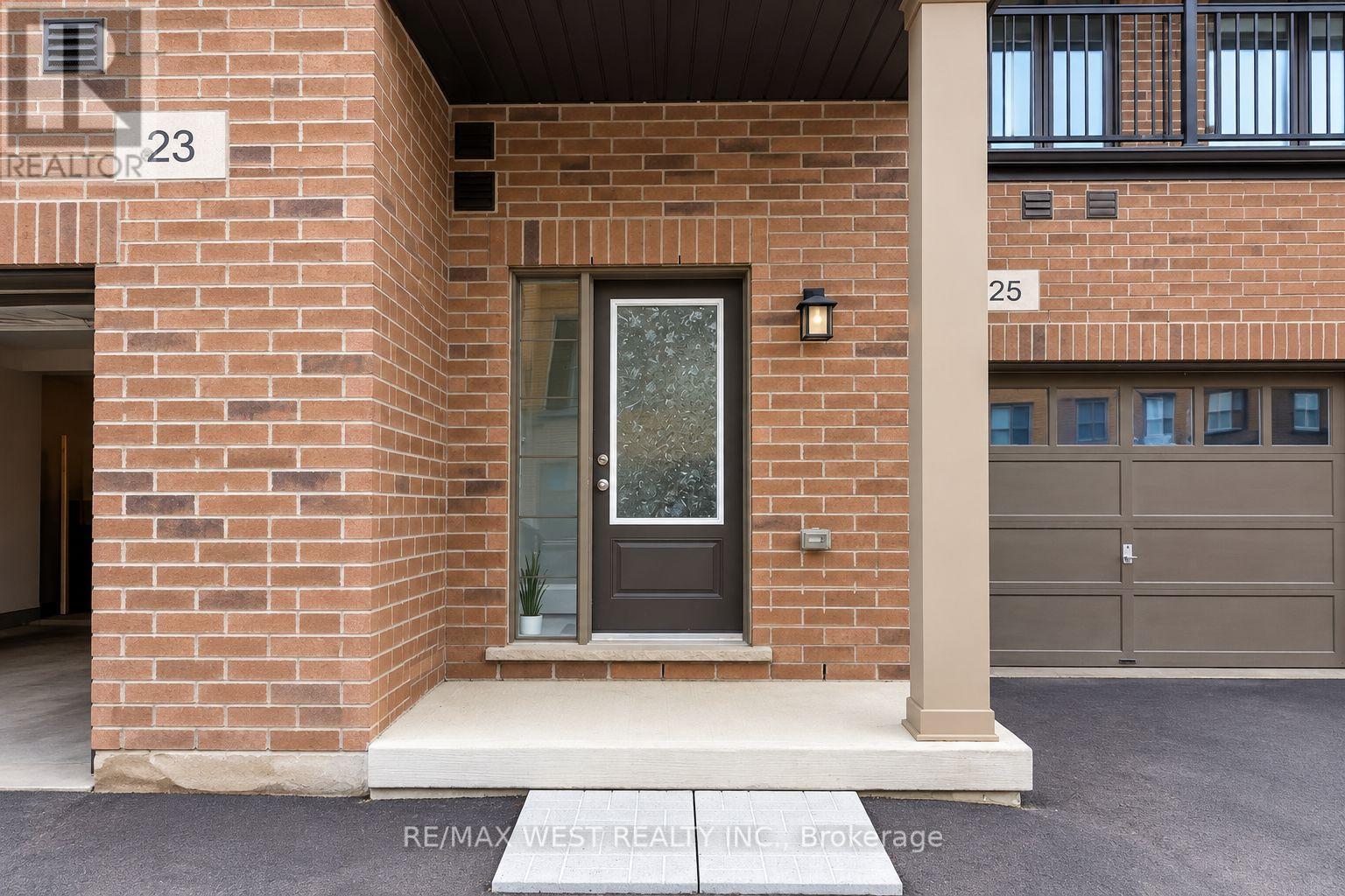 23 LIPSCOTT DRIVE