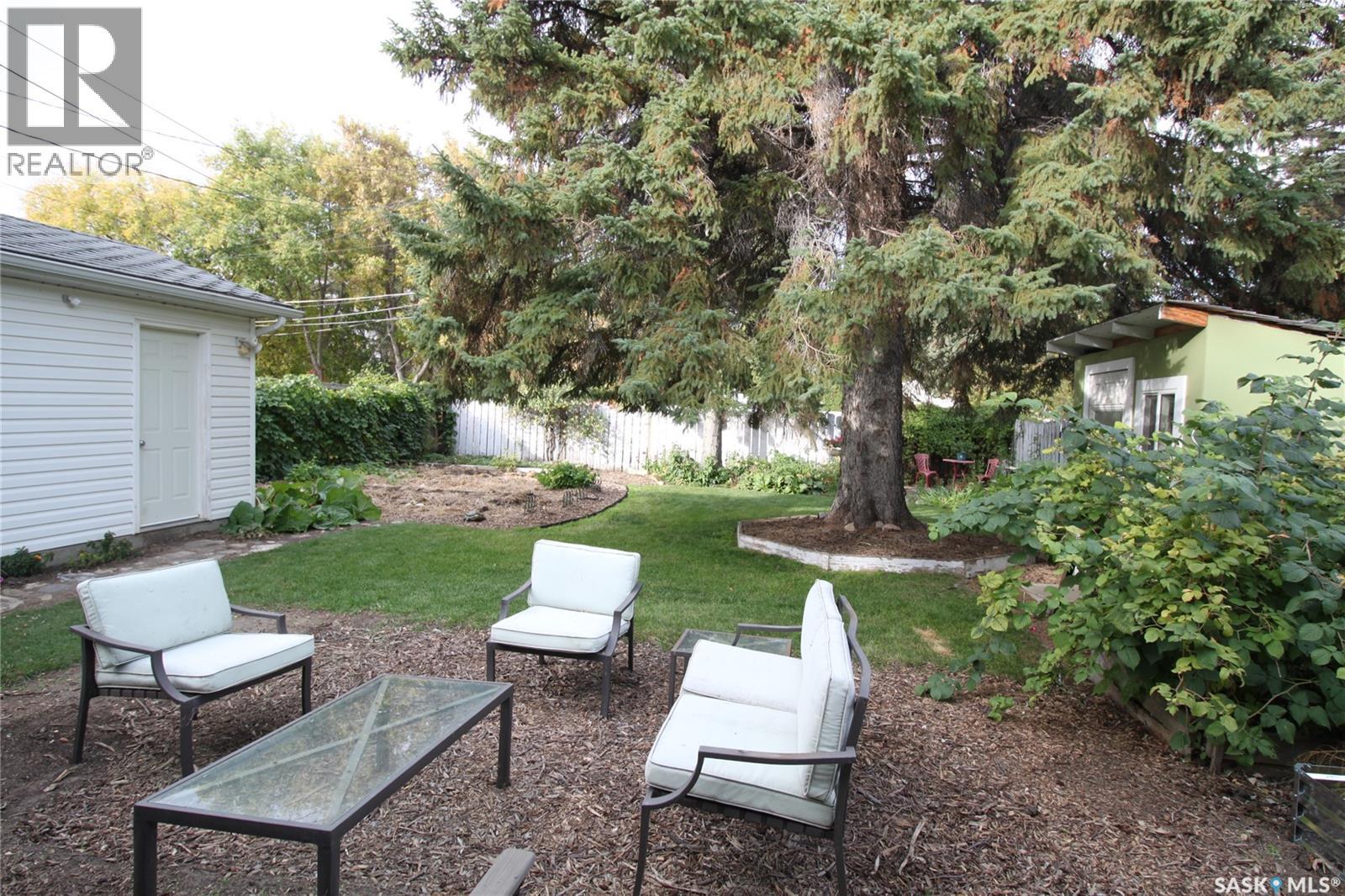 1015 H Avenue N, Saskatoon, Saskatchewan  S7L 2C7 - Photo 12 - SK050643