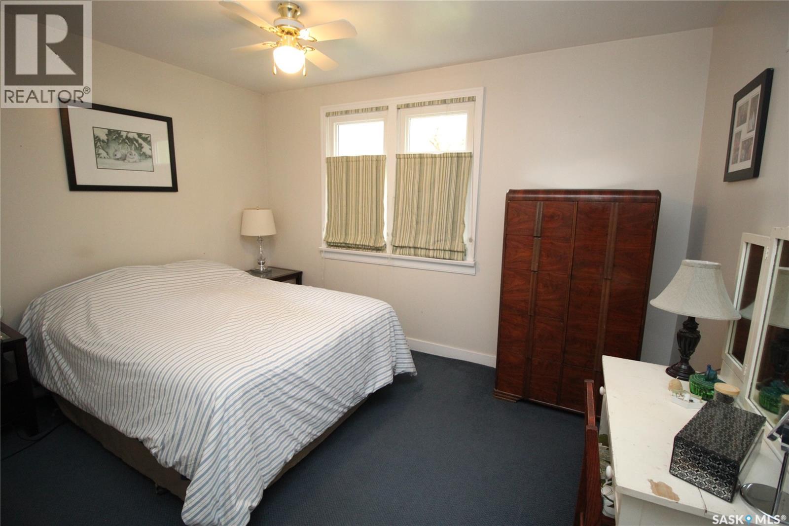 1015 H Avenue N, Saskatoon, Saskatchewan  S7L 2C7 - Photo 6 - SK050643