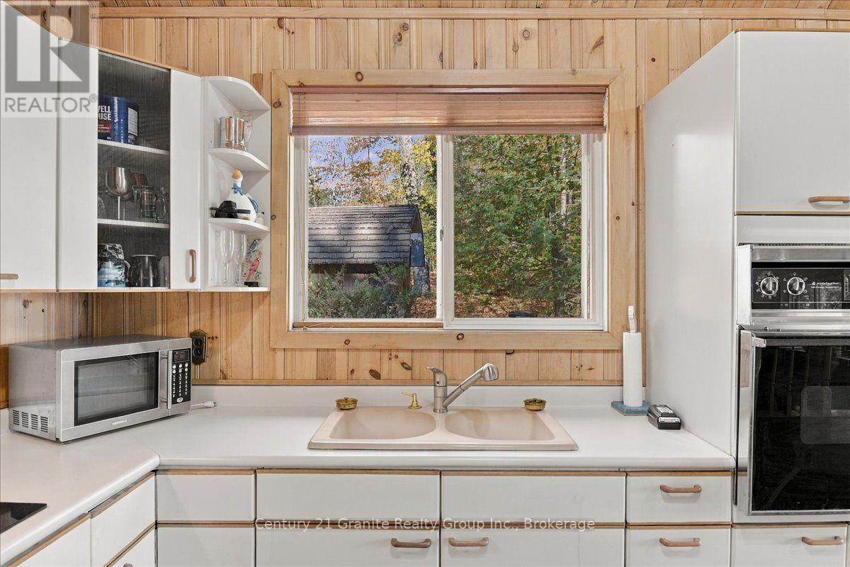 354 Forestview Road N, Hastings Highlands, Ontario  K0L 1C0 - Photo 7 - X13880418
