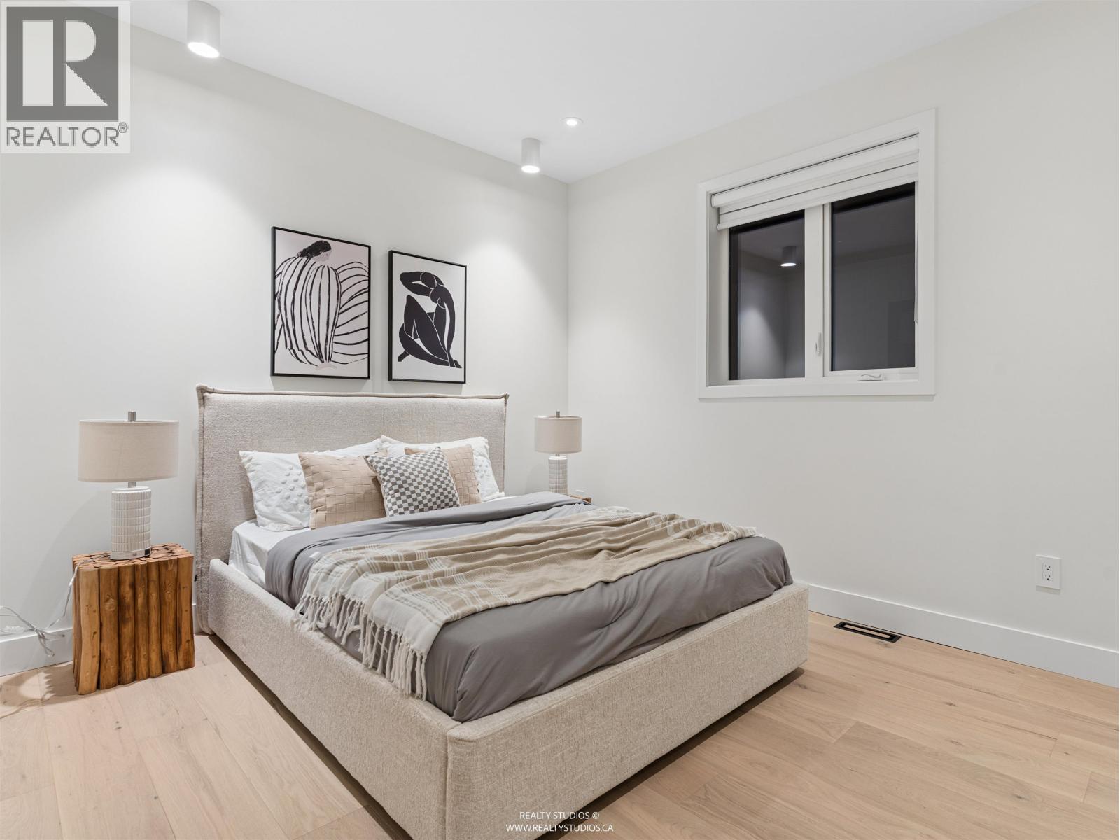 1 2541 E 2nd Avenue, Vancouver, British Columbia  V5M 1C7 - Photo 2 - R3174044