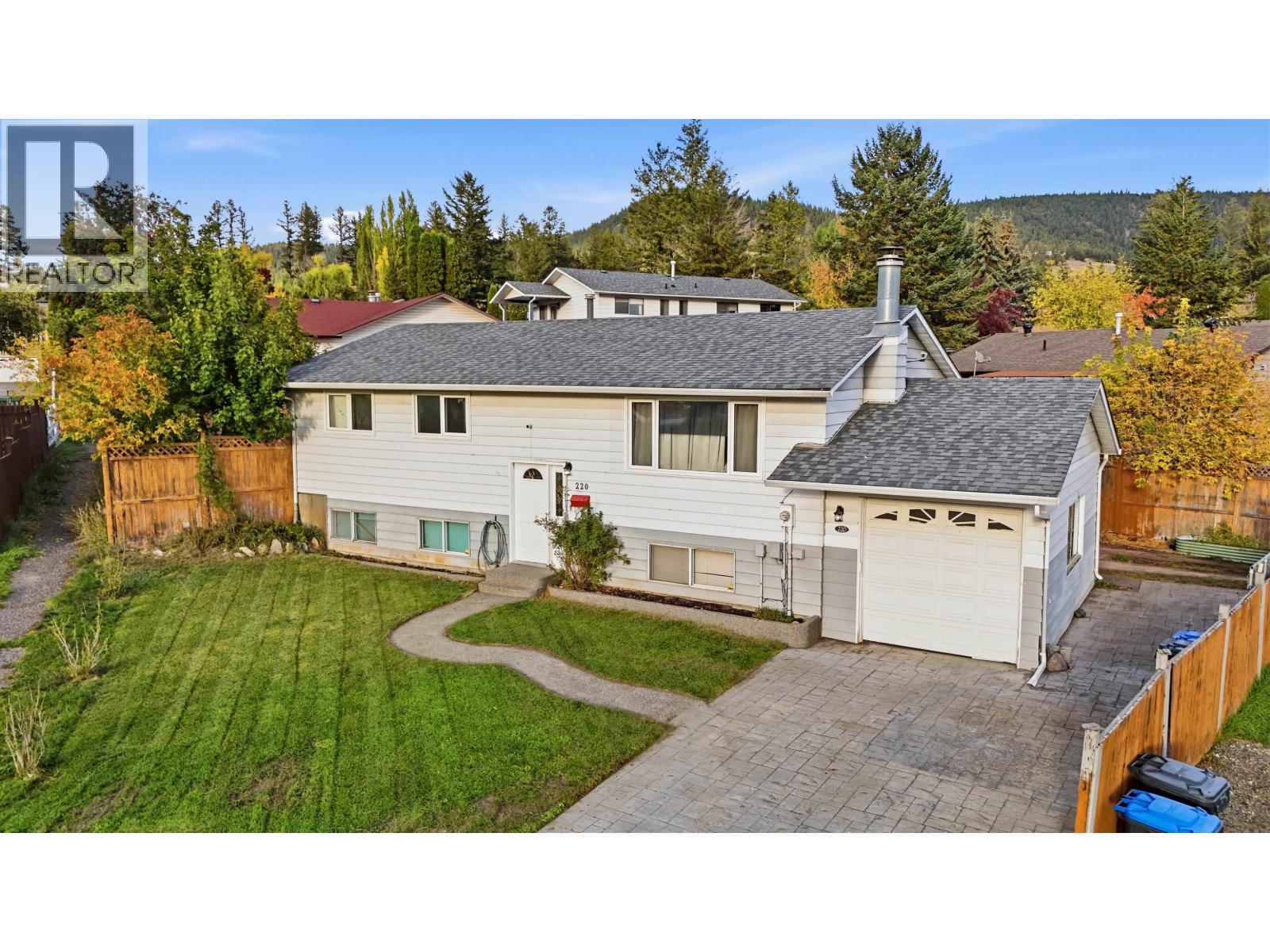 220 Cornwall Crescent, Williams Lake, British Columbia  V2G 4H1 - Photo 1 - R3174071
