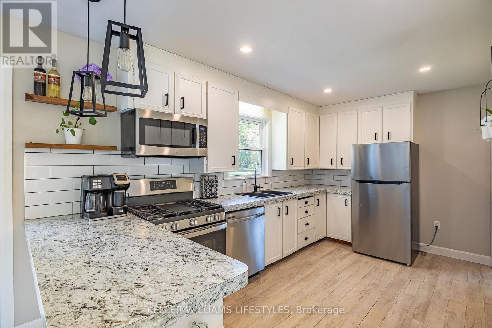 143 Annie Ada Shipley Street, North Middlesex, Ontario  N0M 1A0 - Photo 14 - X13880856