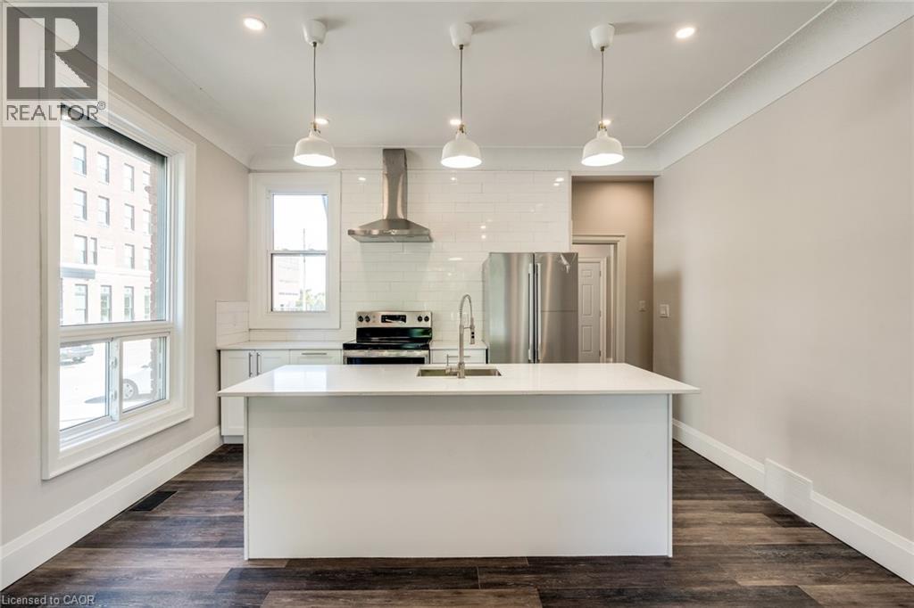276 Sanford Avenue N Unit# 1, Hamilton, Ontario  L8L 6A1 - Photo 5 - 40850351