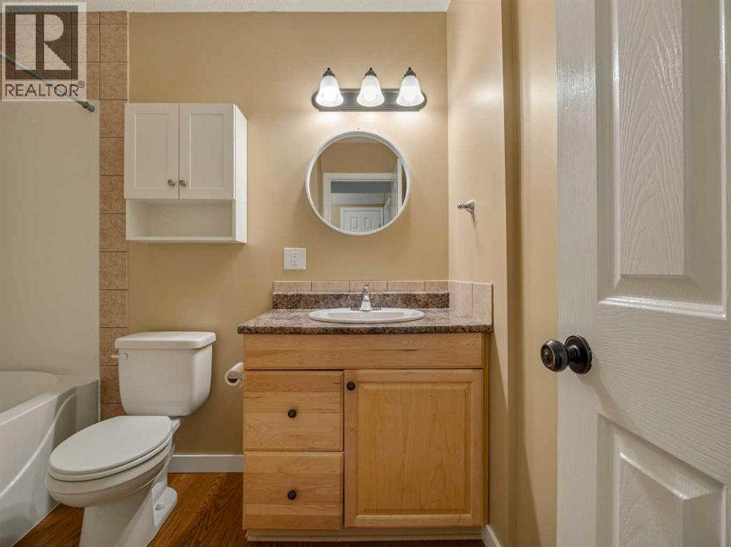 3, 2145 5 Avenue N, Lethbridge, Alberta  T1H 0N6 - Photo 36 - A2349977