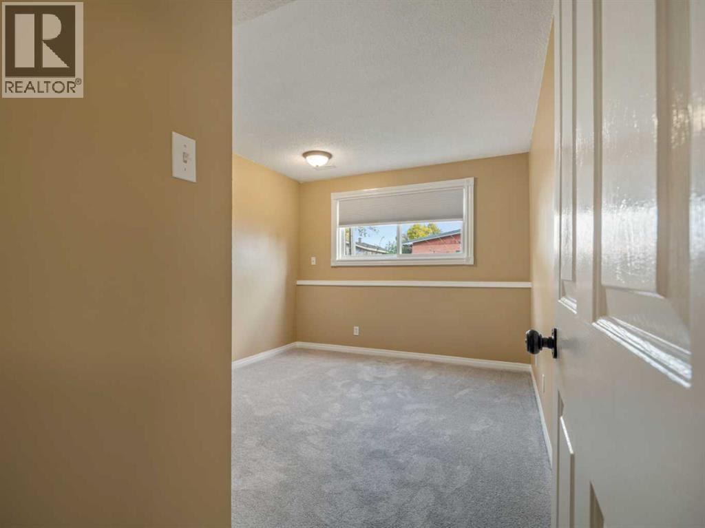3, 2145 5 Avenue N, Lethbridge, Alberta  T1H 0N6 - Photo 32 - A2349977