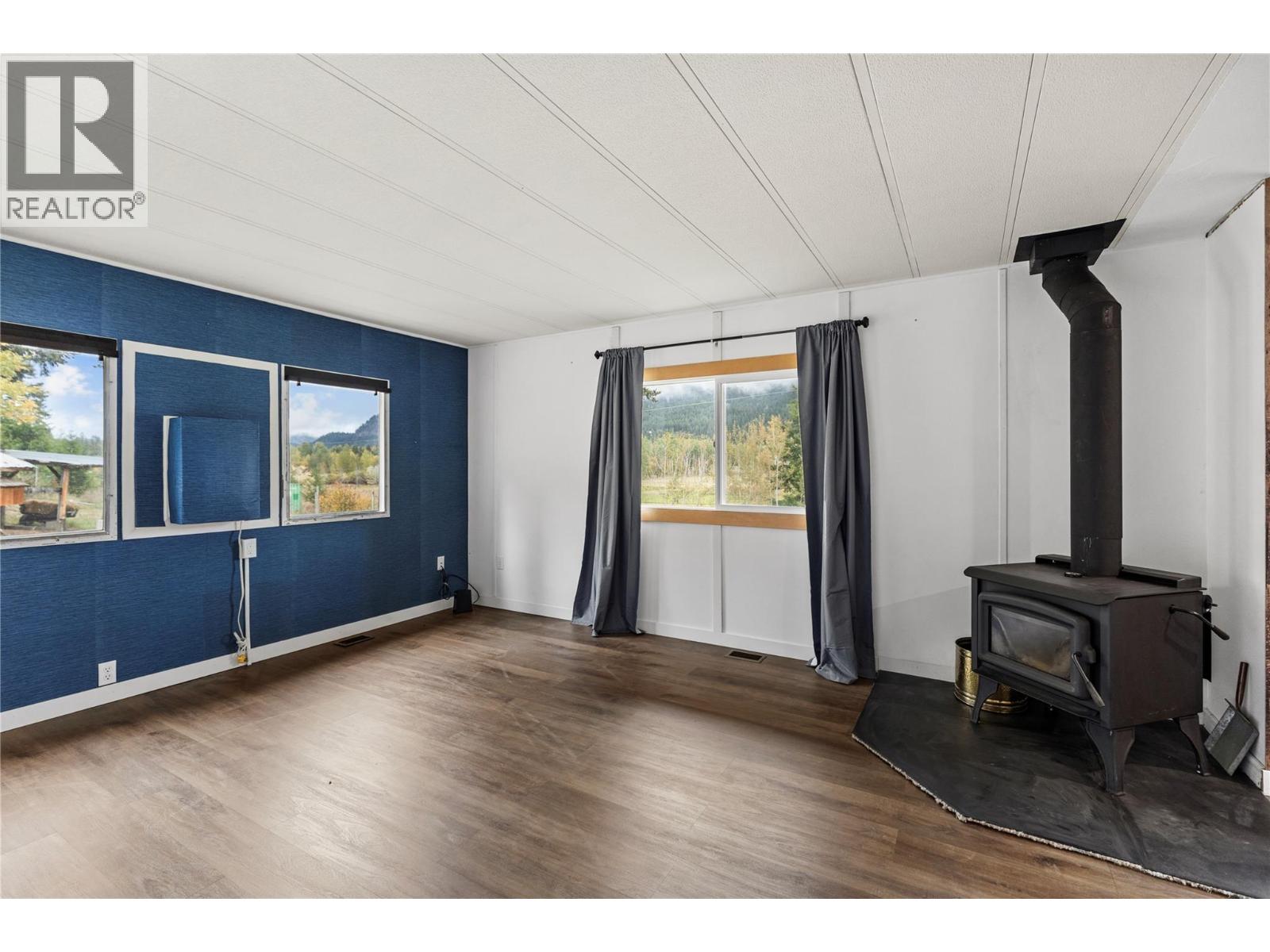 4101 Dixon Creek Road, Barriere, British Columbia  V0E 1E1 - Photo 11 - 10403124
