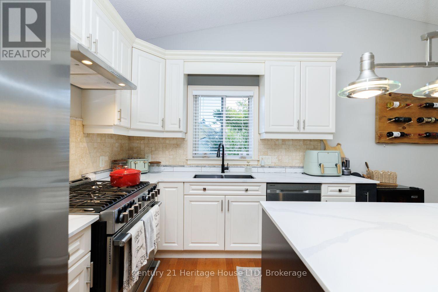21 Burleigh Road S, Fort Erie, Ontario  L0S 1N0 - Photo 8 - X13880848