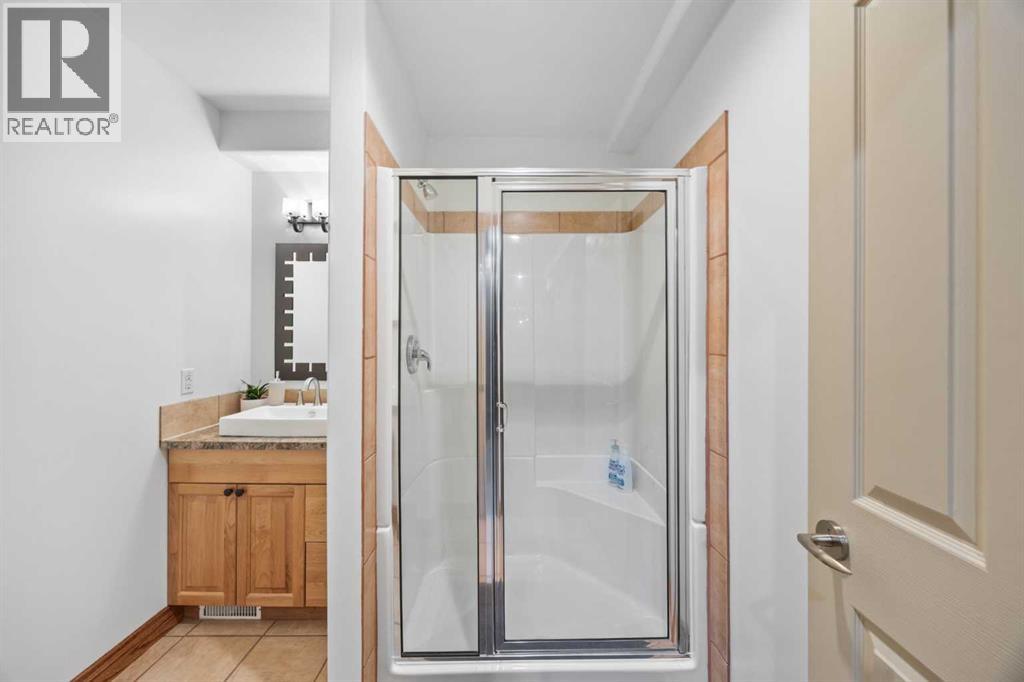 7 Springbank Mews SW, Calgary, Alberta  T3H 4V5 - Photo 28 - A2350613