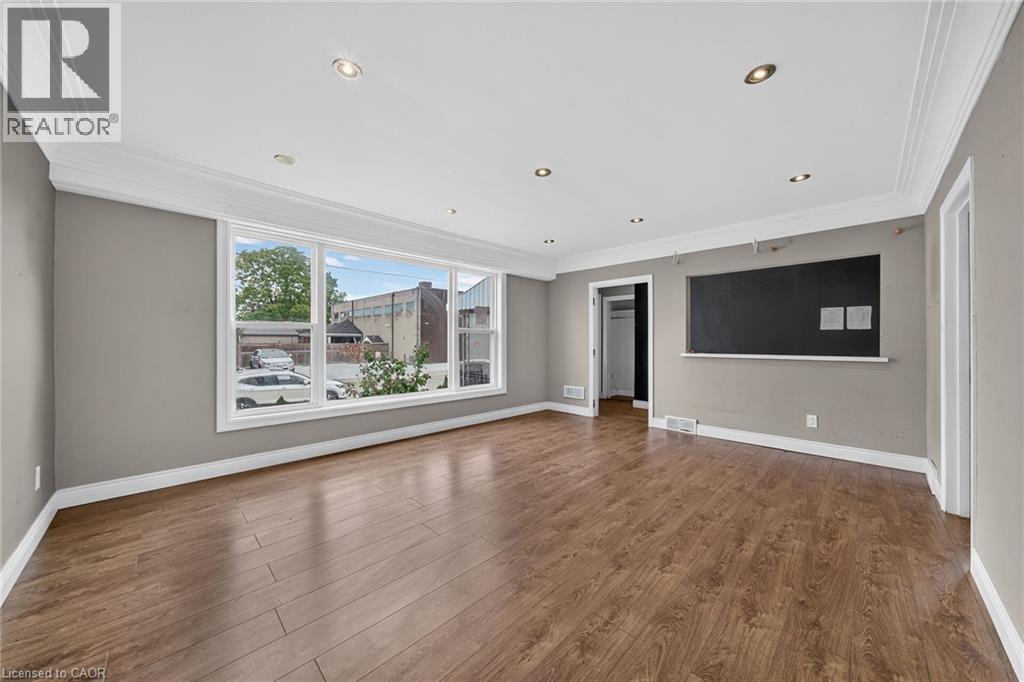 11 Selkirk Avenue, Hamilton, Ontario  L8H 5L6 - Photo 6 - 40868357