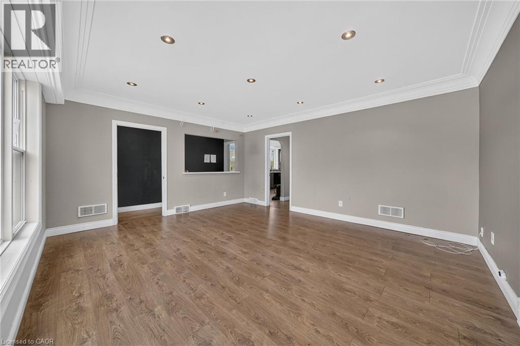 11 Selkirk Avenue, Hamilton, Ontario  L8H 5L6 - Photo 9 - 40868357
