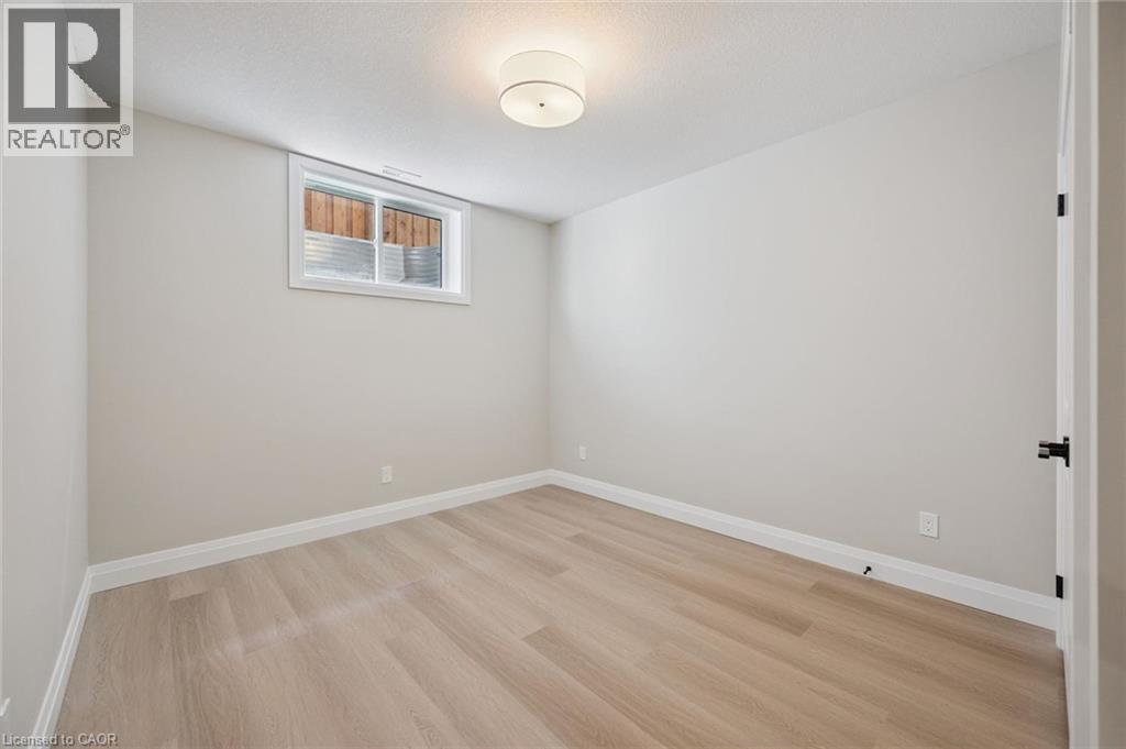 79 South Parkwood Boulevard, Elmira, Ontario  N3B 0C8 - Photo 27 - 40868930