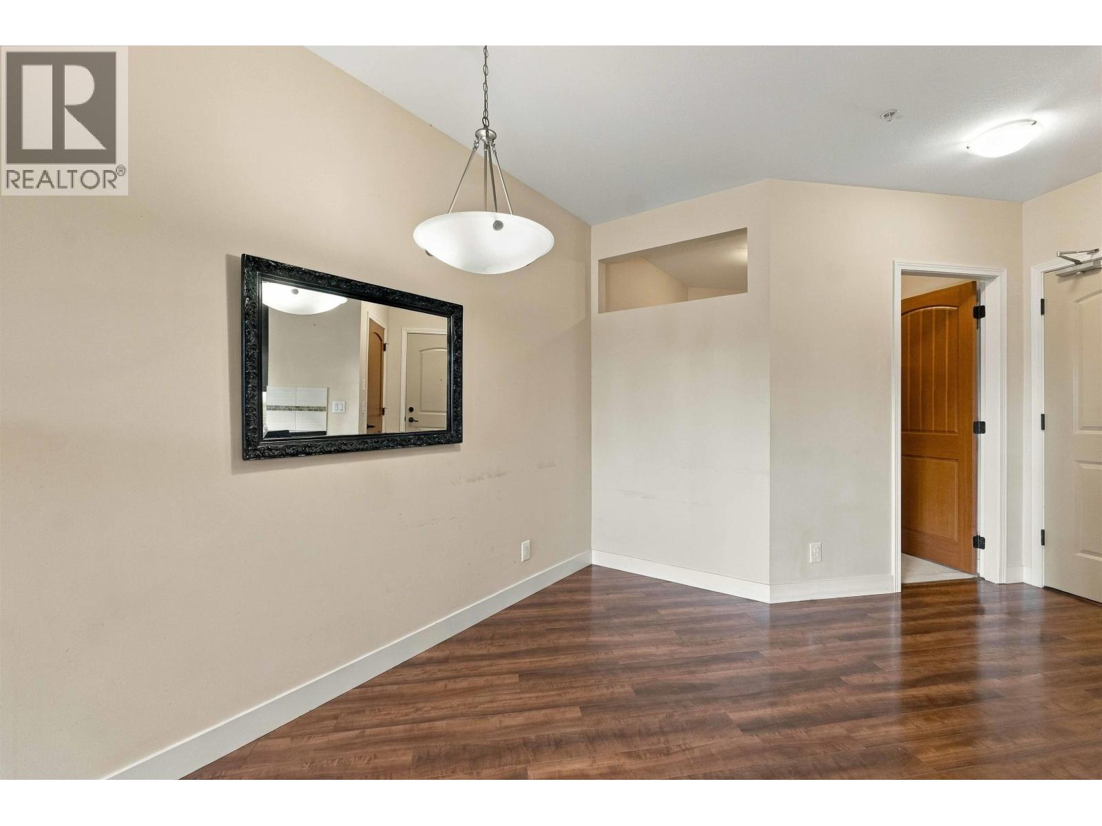 216 11935 Burnett Street, Maple Ridge, British Columbia  V2X 9A9 - Photo 5 - R3174072