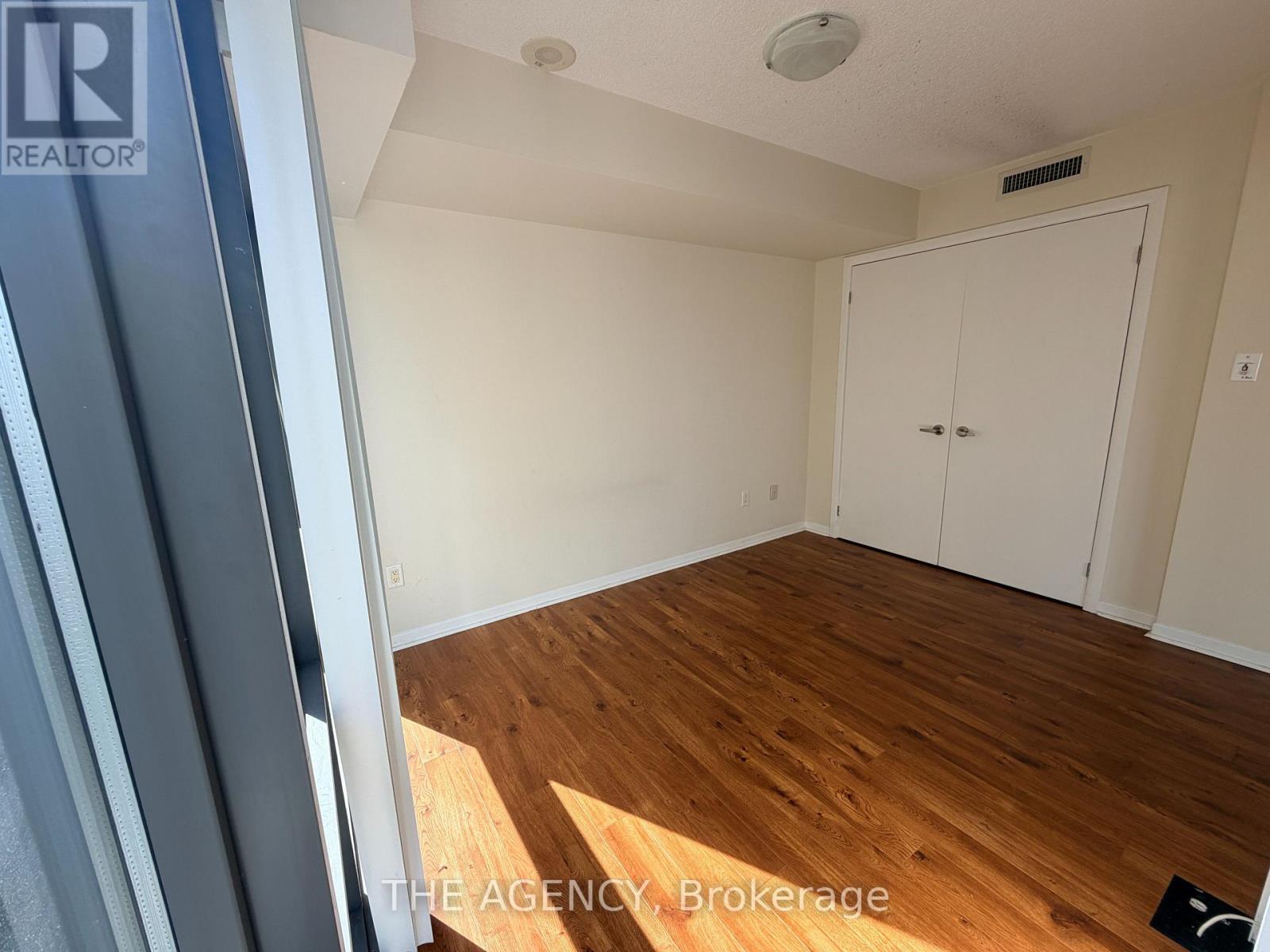 1008 - 38 Grenville Street, Toronto, Ontario  M4Y 1A5 - Photo 12 - C13880854