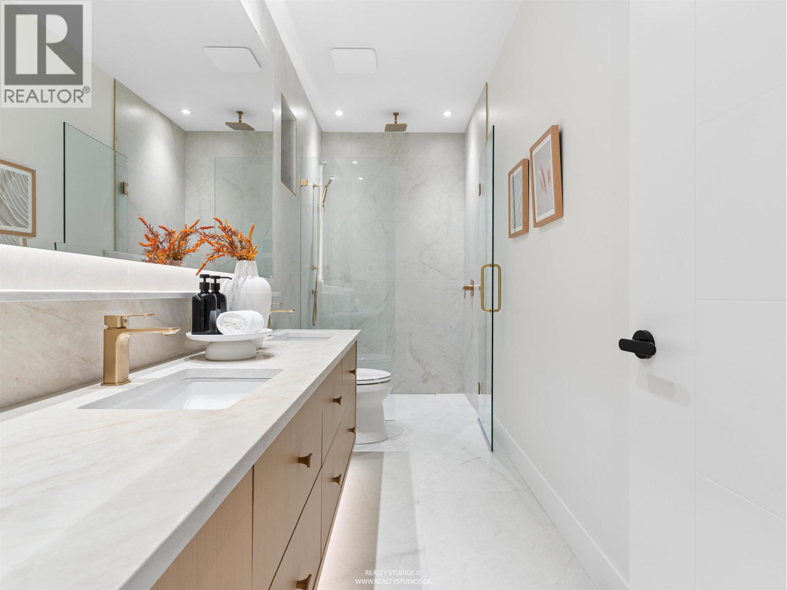 2 2541 E 2nd Avenue, Vancouver, British Columbia  V5M 1C7 - Photo 12 - R3174047
