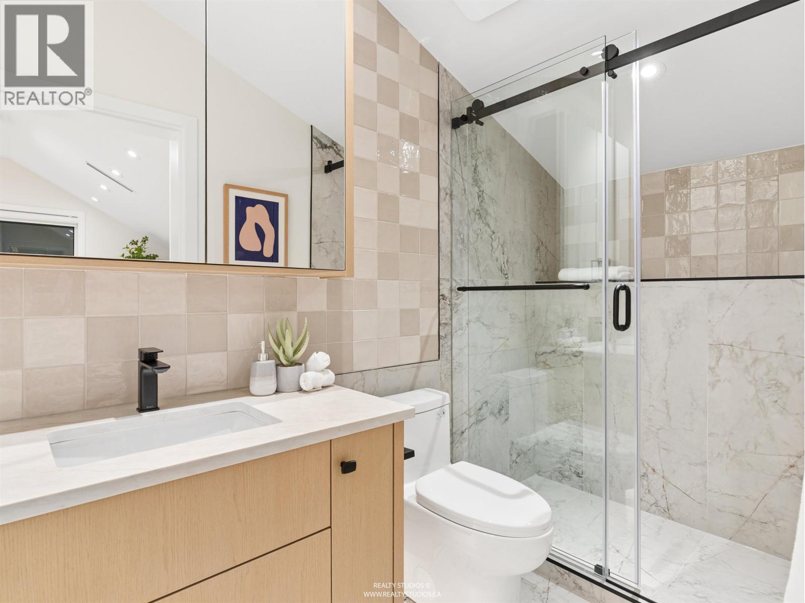 2 2541 E 2nd Avenue, Vancouver, British Columbia  V5M 1C7 - Photo 24 - R3174047