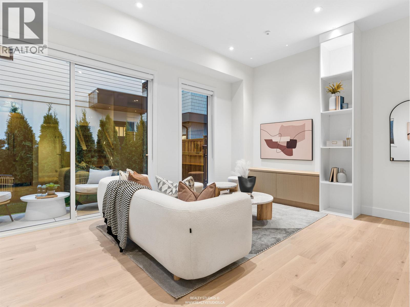 2 2541 E 2nd Avenue, Vancouver, British Columbia  V5M 1C7 - Photo 30 - R3174047