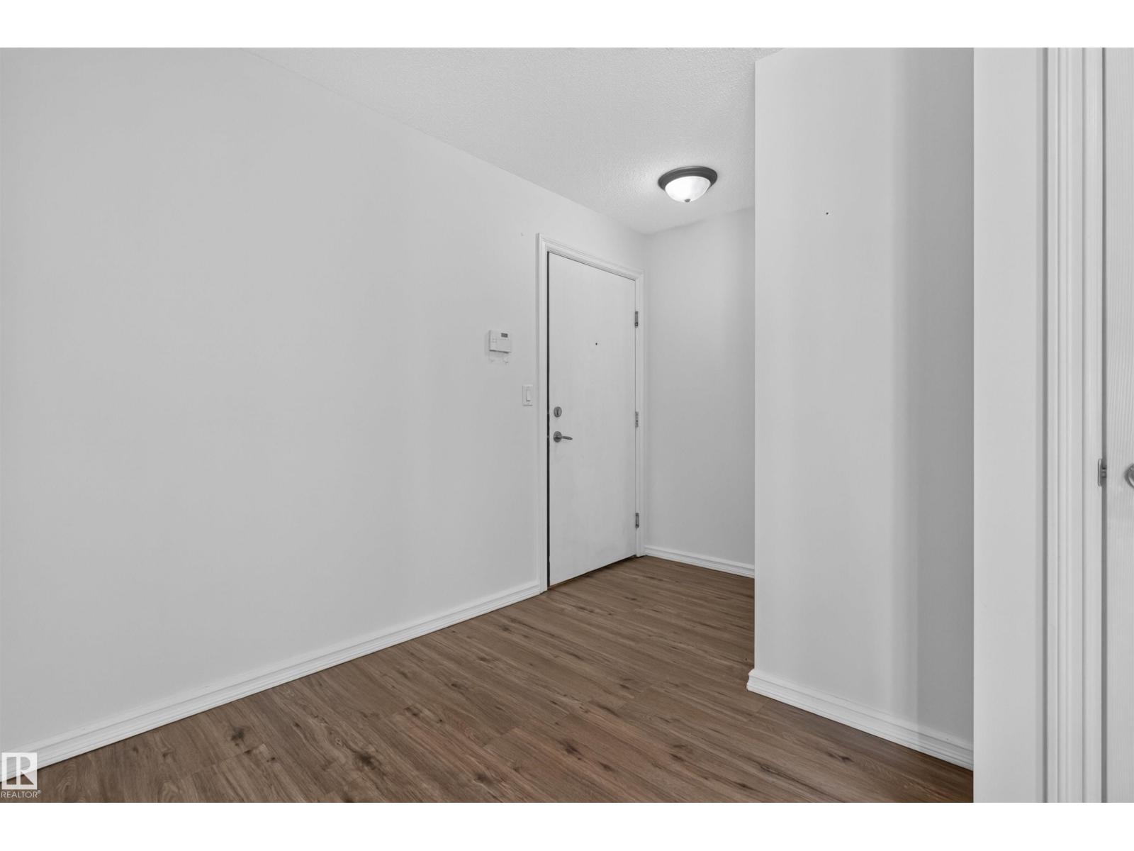 #116 2204 44 AV NW