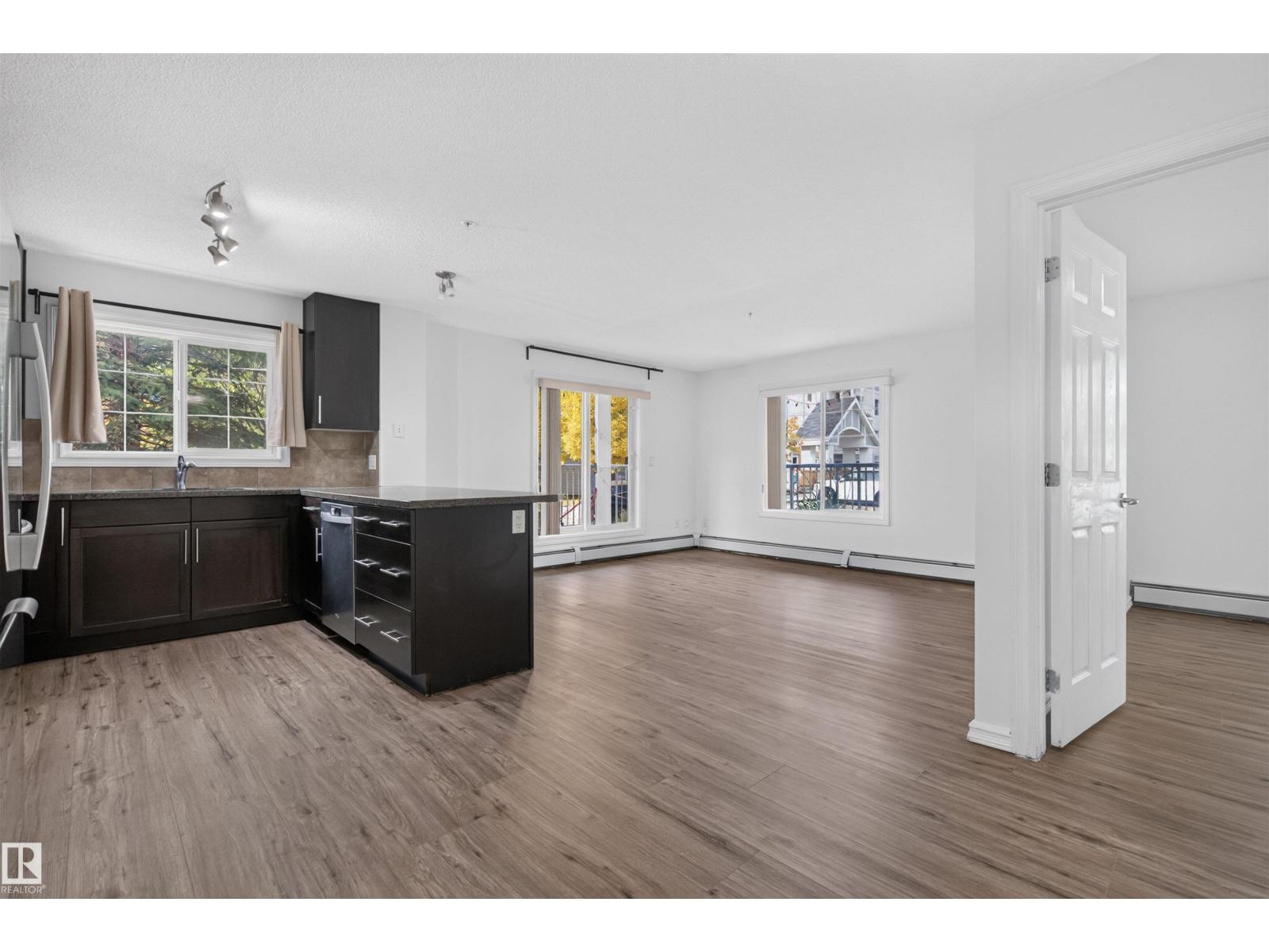 #116 2204 44 AV NW