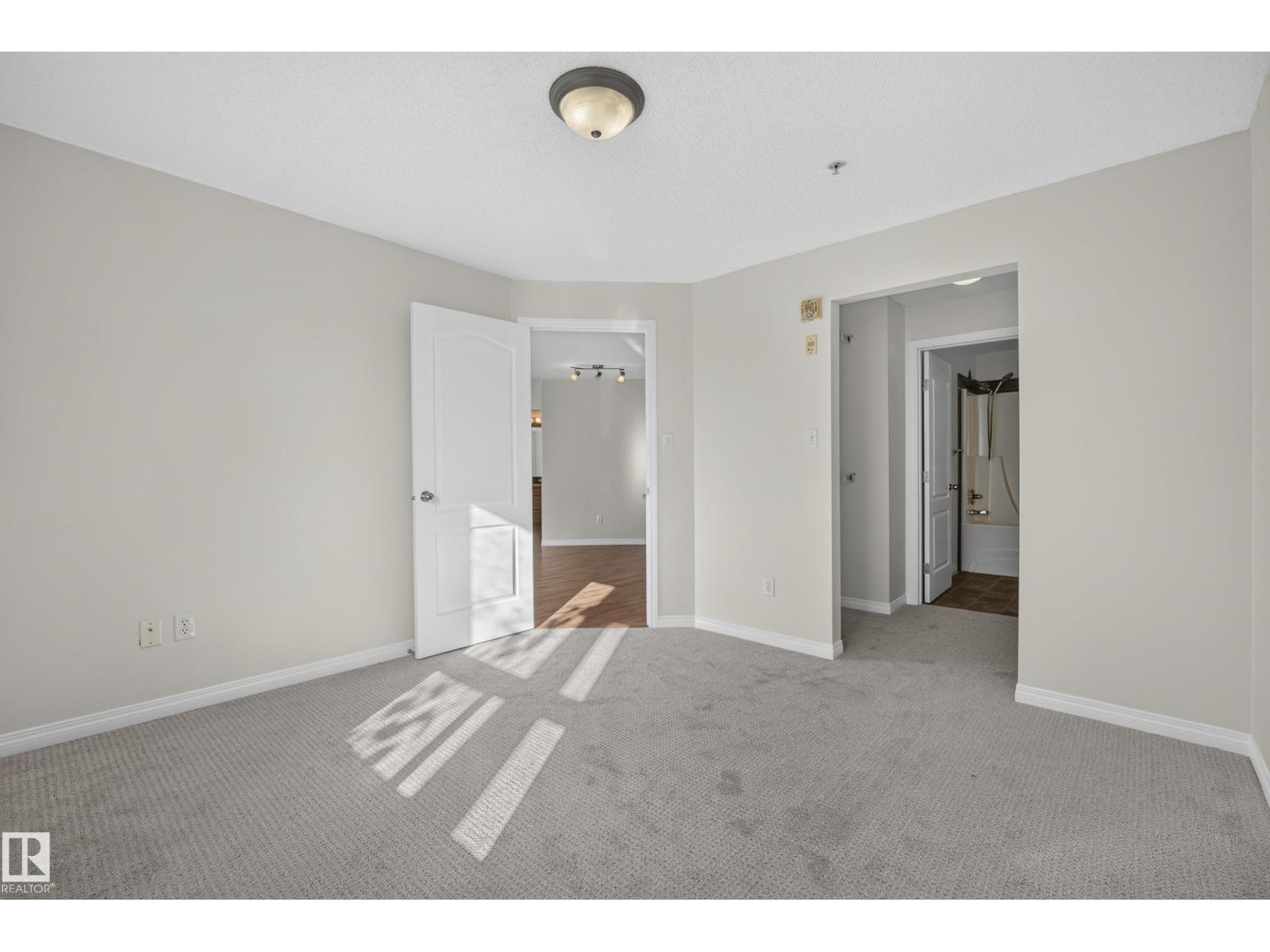 #2212 320 CLAREVIEW STATION DR NW