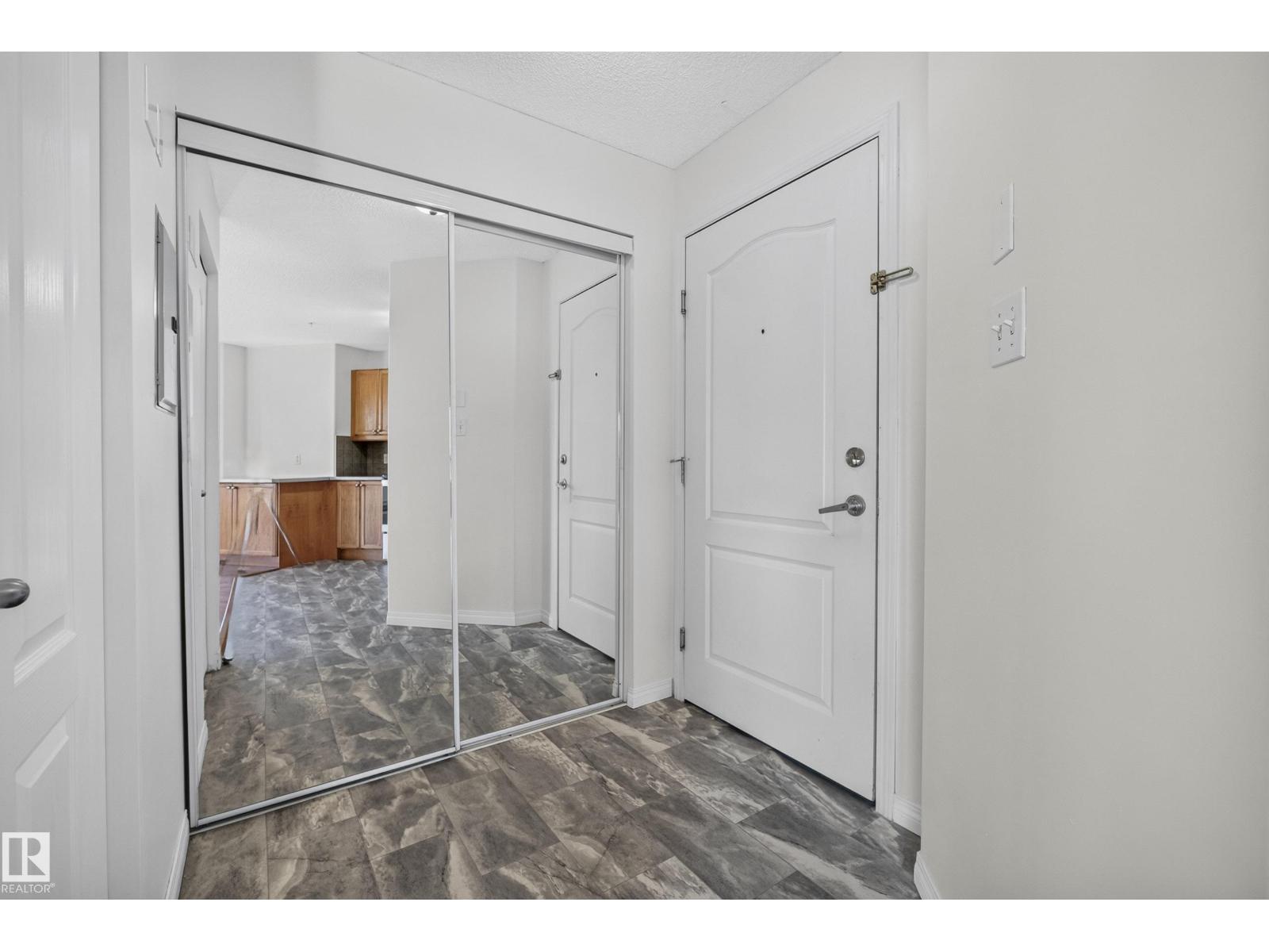 #2212 320 CLAREVIEW STATION DR NW