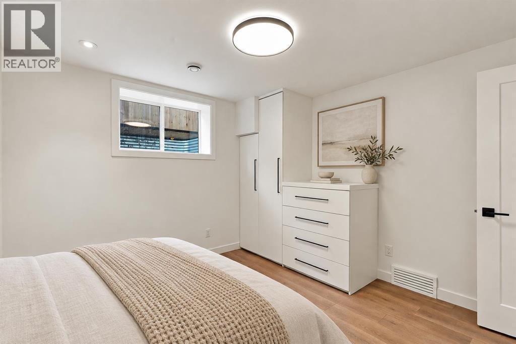 47 Woodbrook Road SW, Calgary, Alberta  T2W 4M5 - Photo 35 - A2350710