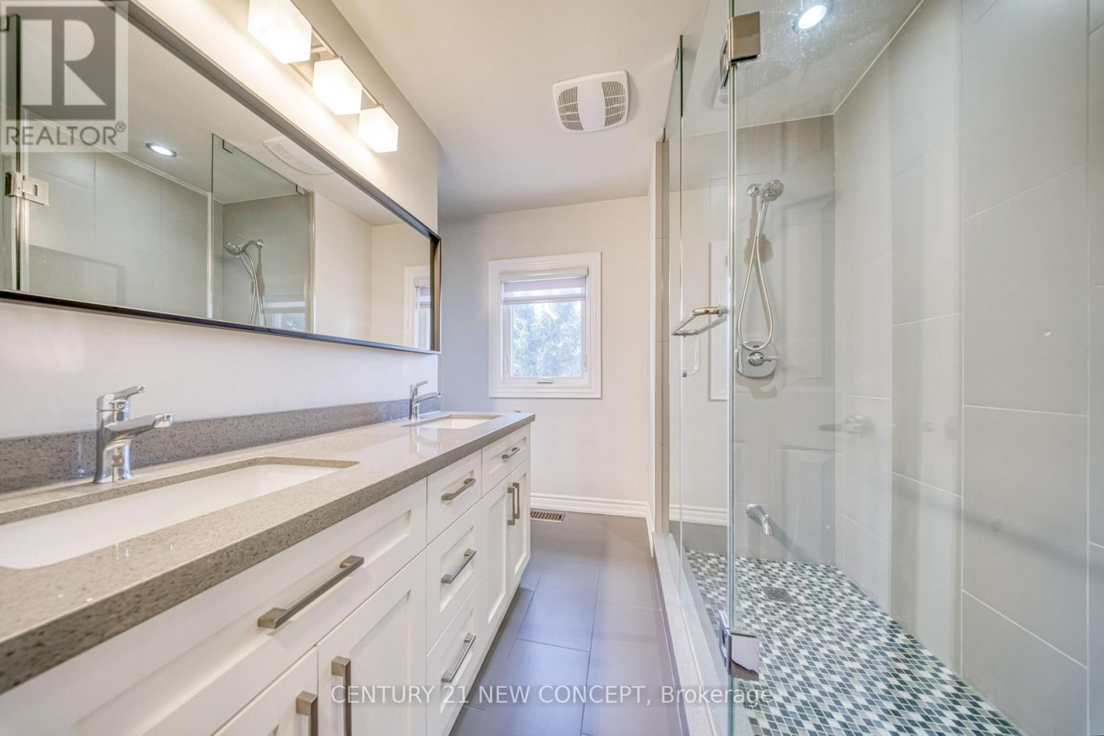 528 Belview Avenue, Vaughan, Ontario  L4L 7R6 - Photo 34 - N13880958
