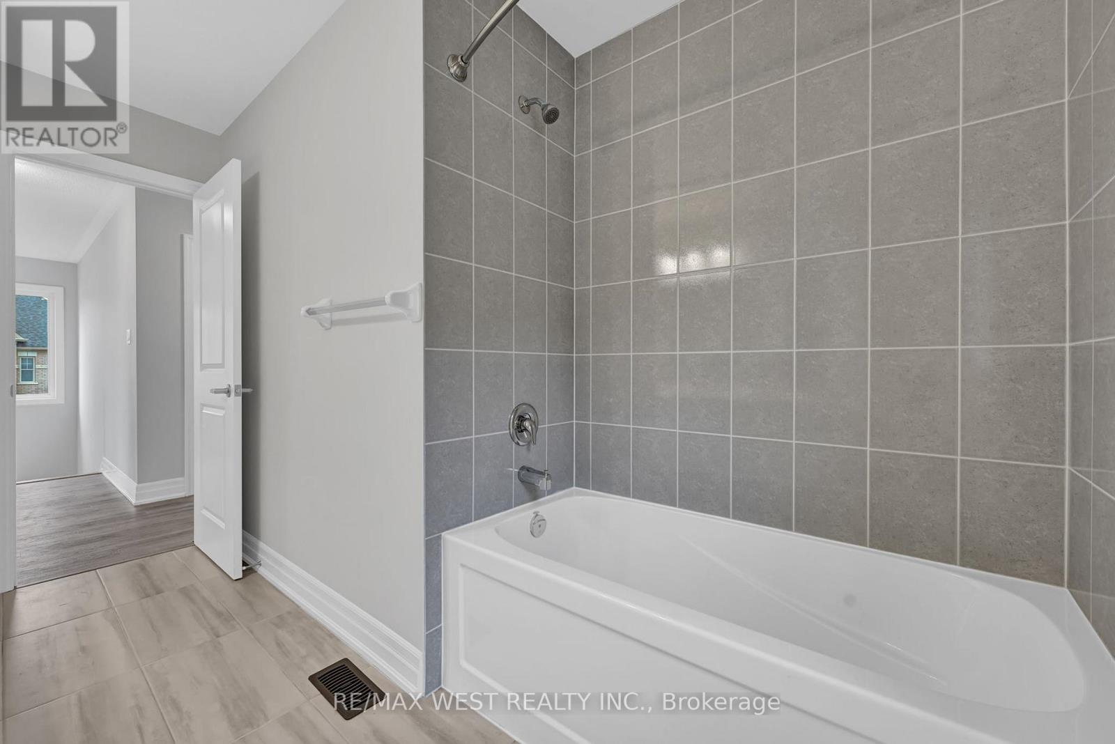 160 Union Boulevard, Wasaga Beach, Ontario  L0M 1S0 - Photo 34 - S13880974