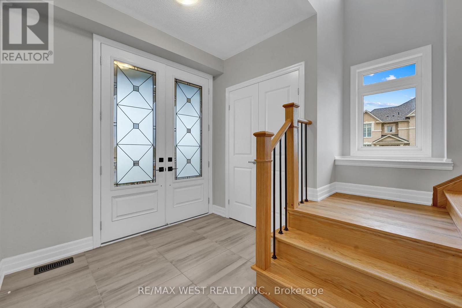 160 Union Boulevard, Wasaga Beach, Ontario  L0M 1S0 - Photo 5 - S13880974