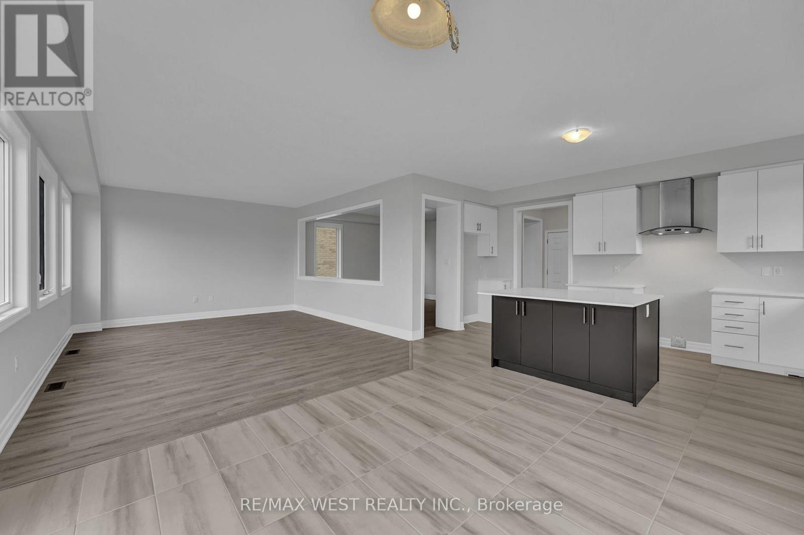 160 Union Boulevard, Wasaga Beach, Ontario  L0M 1S0 - Photo 9 - S13880974