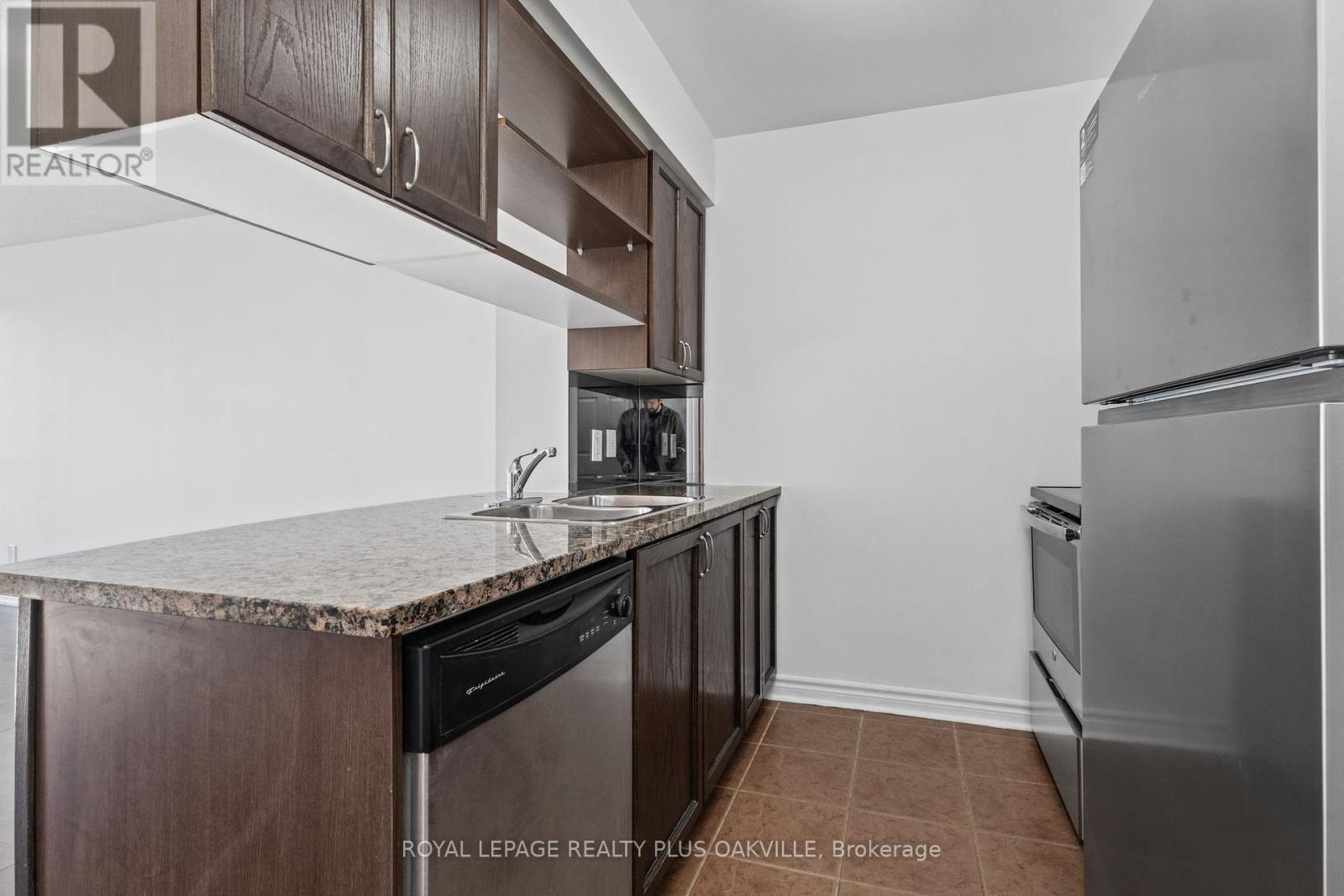 206 - 2365 Central Park Drive, Oakville, Ontario  L6H 0C7 - Photo 12 - W13767644