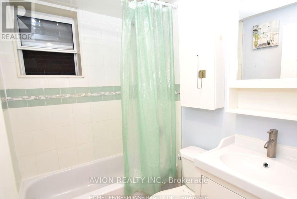 1 - 42 Emerald Crescent, Toronto, Ontario  M8V 2B6 - Photo 10 - W13880876