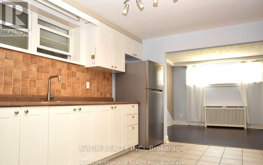 1 - 42 Emerald Crescent, Toronto, Ontario  M8V 2B6 - Photo 2 - W13880876
