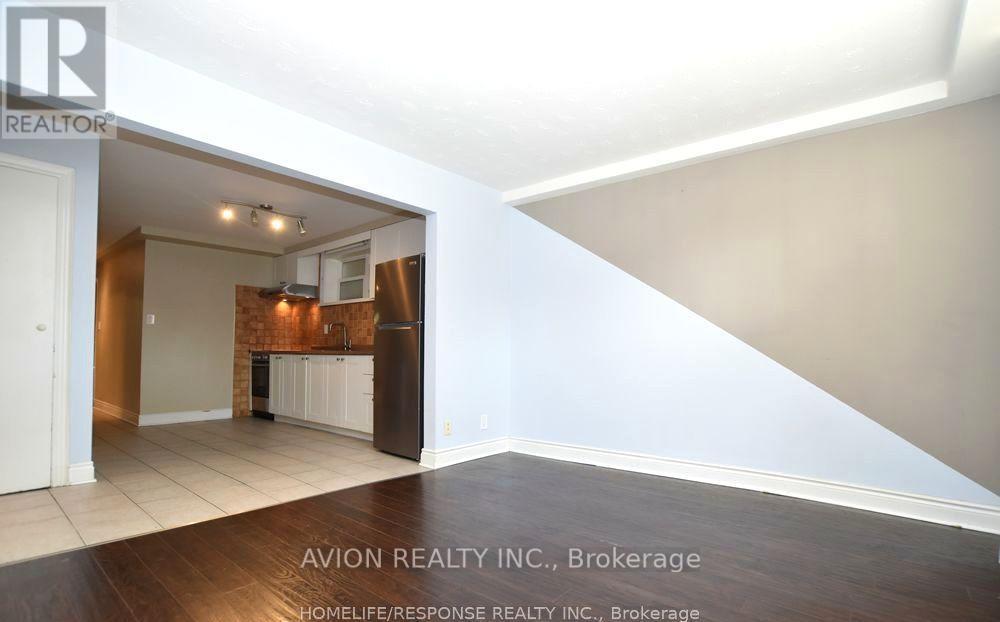 1 - 42 Emerald Crescent, Toronto, Ontario  M8V 2B6 - Photo 6 - W13880876